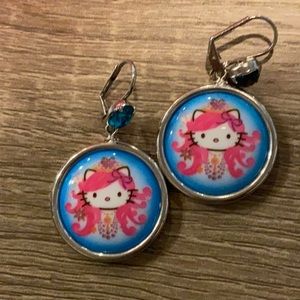 Tarina Tarantino x Hello Kitty Earrings, blue